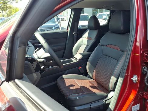 New 2026 Nissan Kicks SR w/ Illumination Package image 4