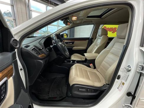 Used 2018 Honda CR-V Touring image 12