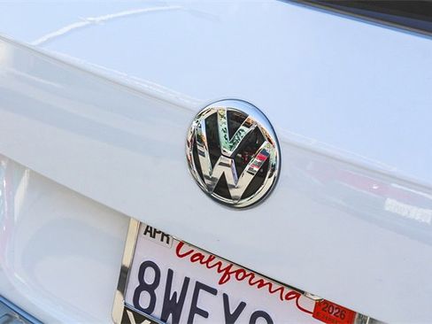 Used 2021 Volkswagen Tiguan SEL image 11