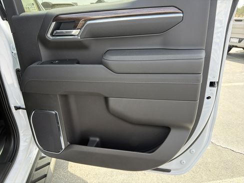New 2026 Chevrolet Silverado 1500 LT Trail Boss w/ Convenience Package II AWD/4WD image 16