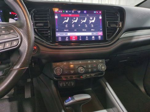 Used 2023 Dodge Durango GT image 27