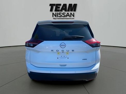 New 2026 Nissan Rogue SV AWD/4WD image 5