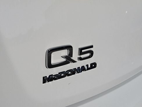 Used 2024 Audi Q5 e Premium w/ Convenience Package AWD/4WD image 11