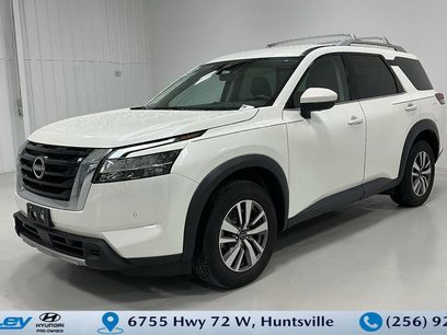 Used 2023 Nissan Pathfinder SL