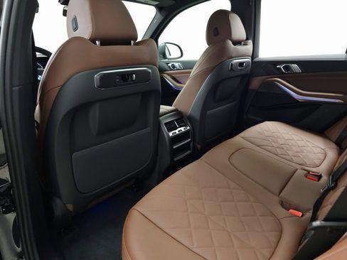 Used 2026 BMW X5 xDrive40i w/ Parking Assistance Package image 28