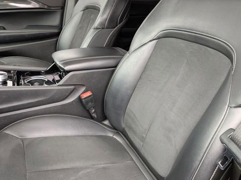 Used 2023 Jeep Grand Cherokee L Laredo image 26