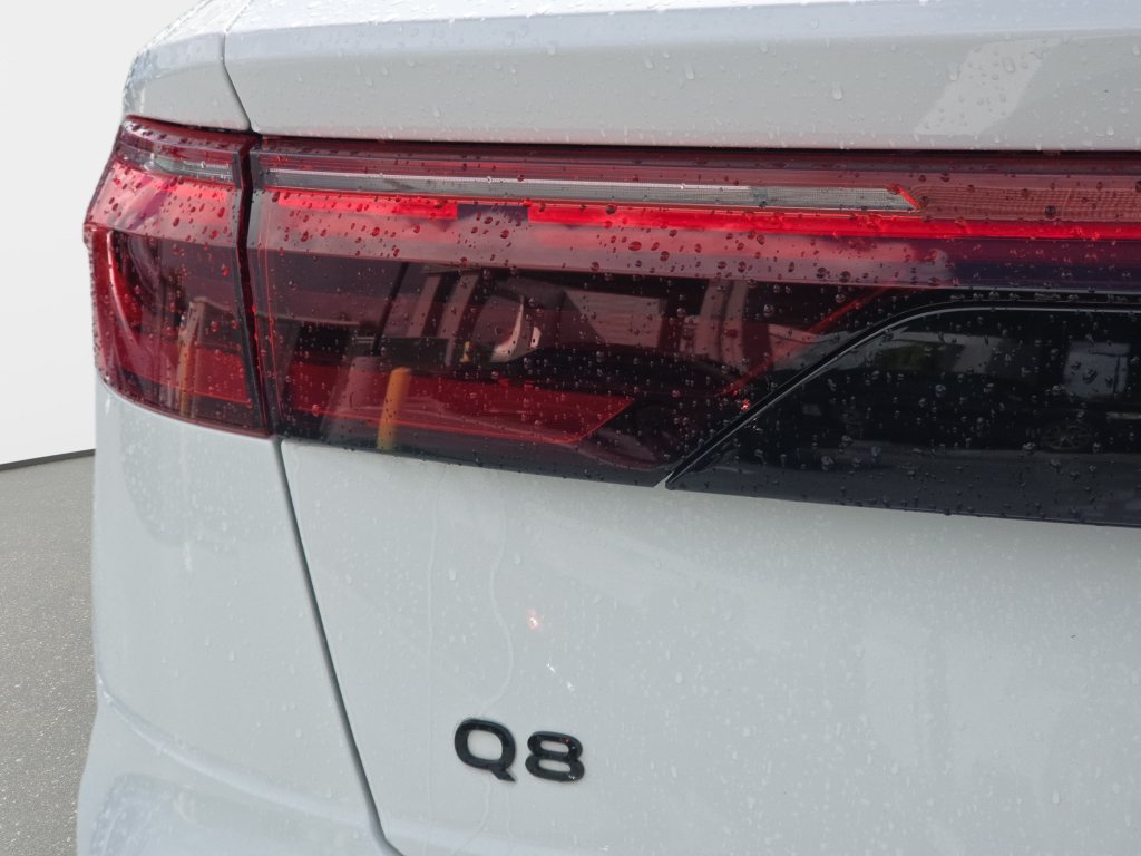 Used 2025 Audi Q8 Premium Plus w/ Premium Plus Package AWD/4WD image 31