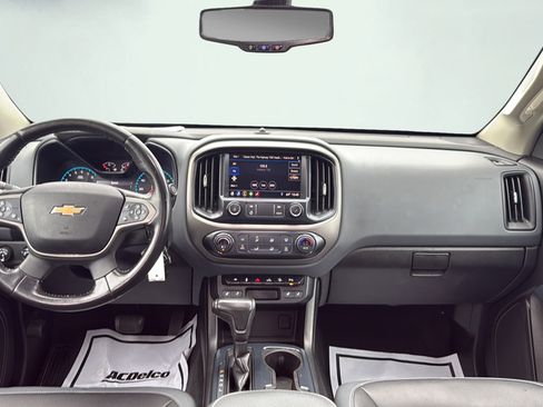 Used 2019 Chevrolet Colorado Z71 AWD/4WD image 17