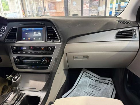 Used 2016 Hyundai Sonata SE FWD image 20