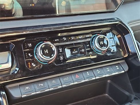 Used 2023 GMC Sierra 1500 AT4X image 24