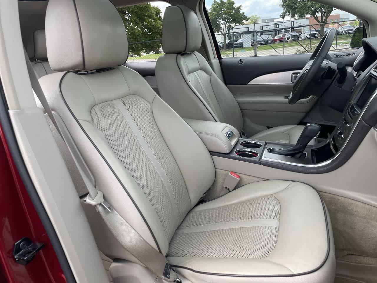 Used 2013 Lincoln MKX AWD image 14