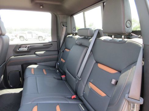 New 2026 GMC Sierra 2500 AT4 w/ AT4 Premium Plus Package AWD/4WD image 14