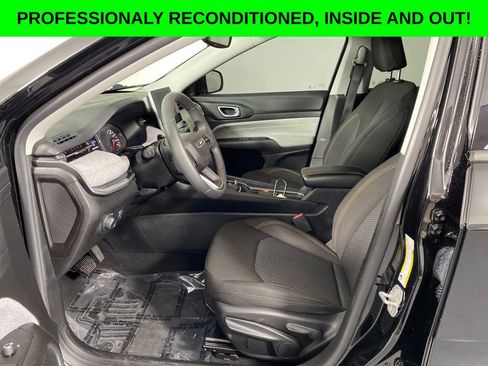 Used 2022 Jeep Compass Sport image 7