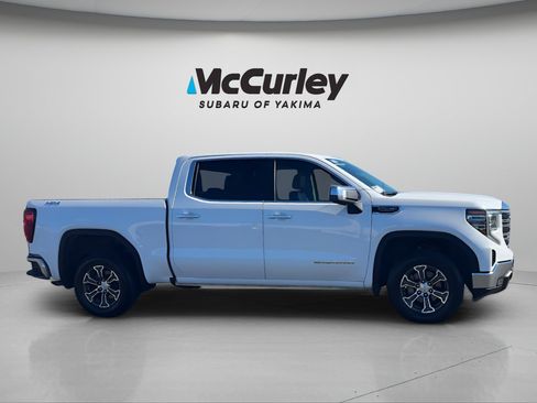 Used 2024 GMC Sierra 1500 SLT AWD/4WD image 4