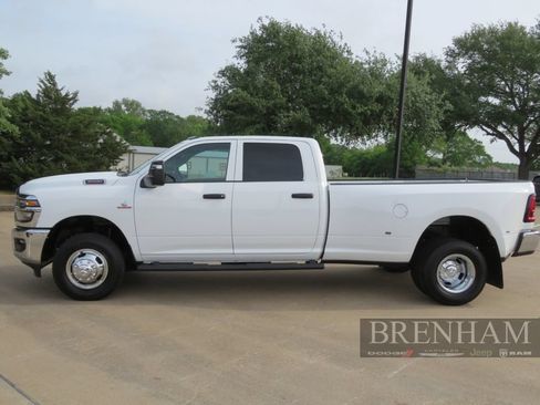 Used 2026 RAM 3500 Tradesman AWD/4WD image 7