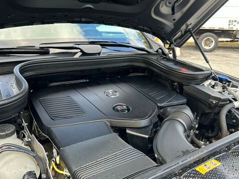 Used 2025 Mercedes-Benz GLE 450e 4MATIC image 28