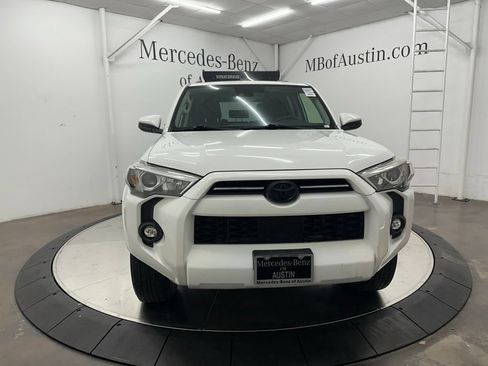 Used 2022 Toyota 4Runner Trail Special Edition AWD/4WD image 2