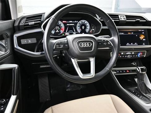 Used 2019 Audi Q3 2.0T Premium Plus w/ Premium Plus Package image 19