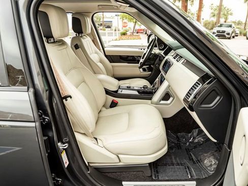 Used 2020 Land Rover Range Rover Long Wheelbase HSE image 29