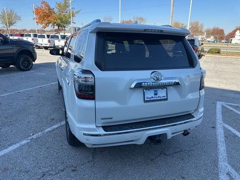 Used 2020 Toyota 4Runner Limited image 24