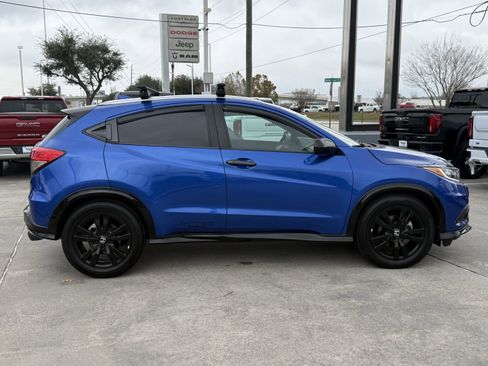 Used 2021 Honda HR-V Sport image 3