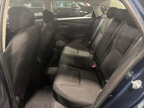 Used 2023 Honda Accord EX image 11