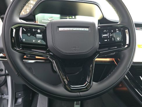 New 2025 Land Rover Range Rover Sport Dynamic SE image 41