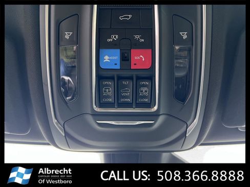 New 2025 Jeep Grand Cherokee Limited w/ Trailer Tow Package image 23