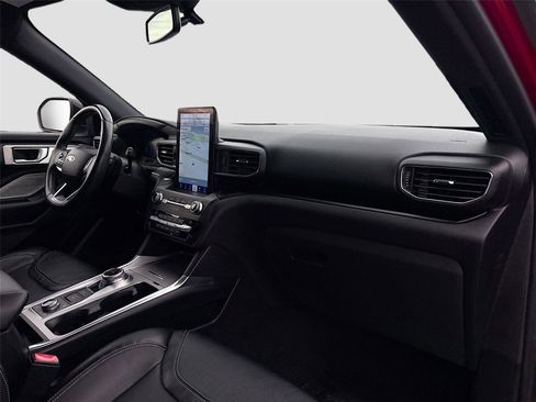 Used 2020 Ford Explorer ST w/ Premium Technology Package image 33