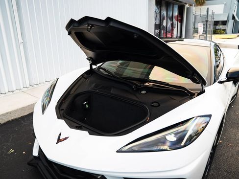Used 2022 Chevrolet Corvette Stingray Premium Conv w/ Z51 Performance Package RWD image 22