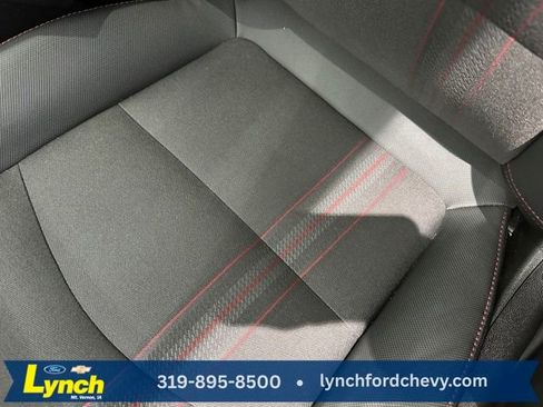 Used 2023 Chevrolet Equinox RS image 8