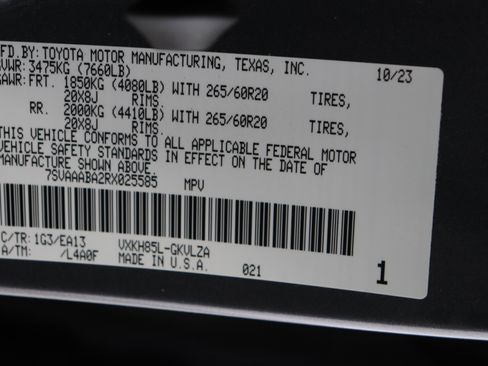 Used 2024 Toyota Sequoia Limited w/ Tow Technology Package image 48