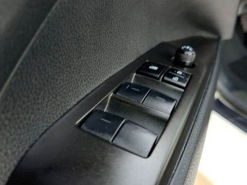 Used 2024 Toyota Camry SE image 12