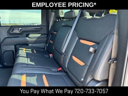 Used 2024 GMC Sierra 2500 AT4 w/ AT4 Premium Plus Package AWD/4WD image 19