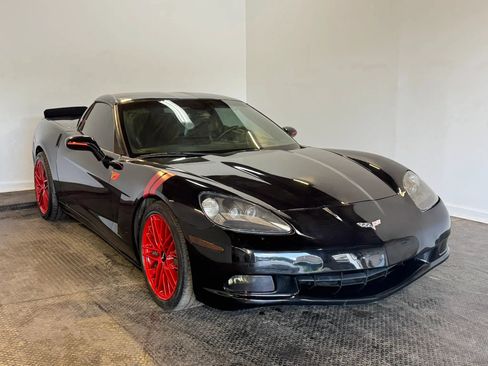 Used 2005 Chevrolet Corvette Coupe RWD image 9