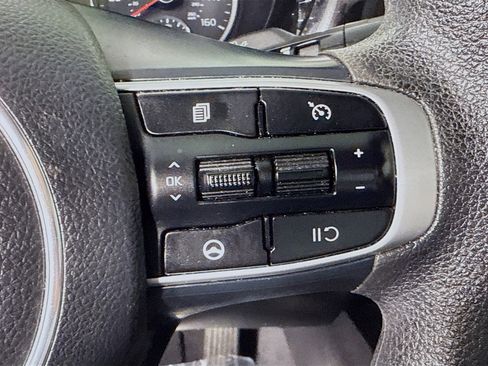 Used 2023 Kia K5 LXS image 15