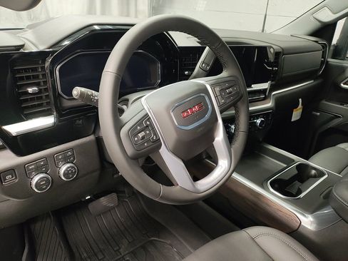 New 2026 GMC Sierra 2500 SLT image 24