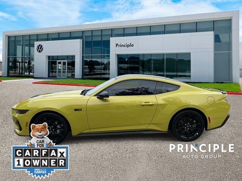 Used 2025 Ford Mustang GT Premium RWD image 6