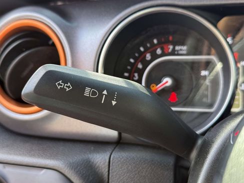 Used 2021 Jeep Gladiator Mojave image 27