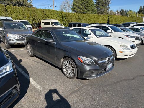 Used 2019 Mercedes-Benz C 300 4MATIC Cabriolet image 3