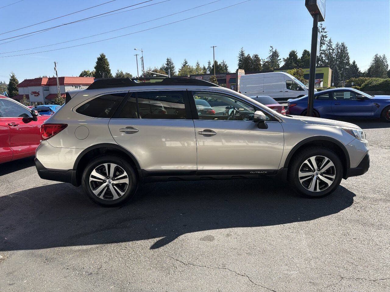 Used 2018 Subaru Outback 2.5i Limited AWD/4WD image 10