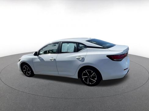 Used 2025 Nissan Sentra SV image 10