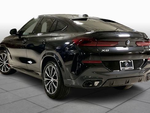 New 2026 BMW X6 xDrive40i w/ Climate Comfort Package image 12