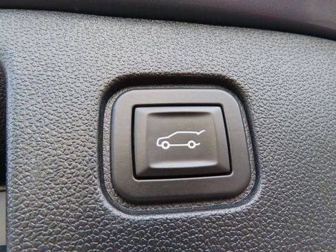 Used 2025 Chevrolet Blazer EV RS image 37