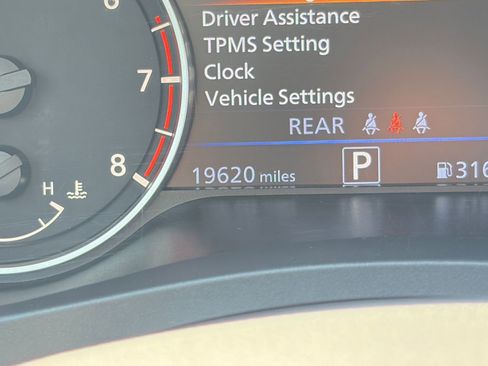 Used 2025 Nissan Altima 2.5 SV FWD image 40