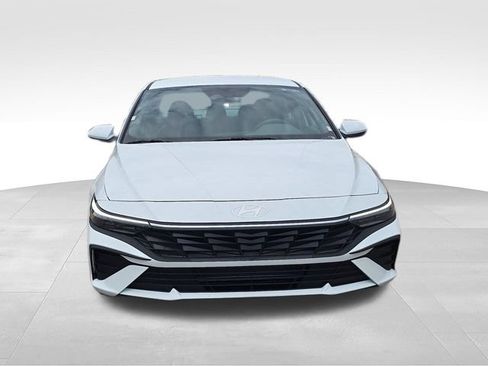 New 2026 Hyundai Elantra SE FWD image 8
