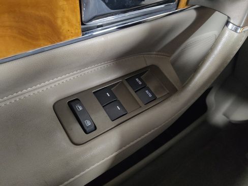 Used 2015 Lincoln MKX FWD w/ Equipment Group 102A image 27