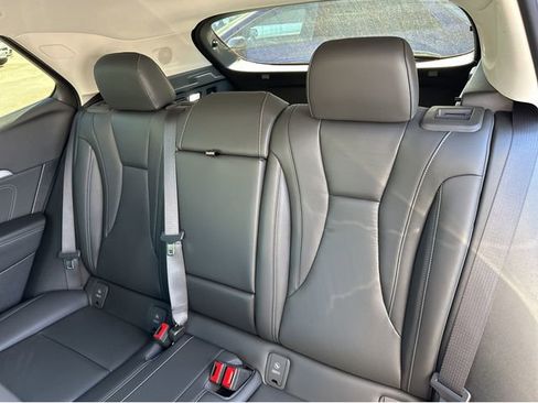 New 2025 Buick Envision Preferred image 9