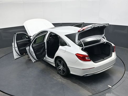 Used 2021 Honda Accord Touring image 39