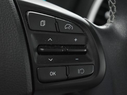 Used 2024 Hyundai Venue SEL image 21